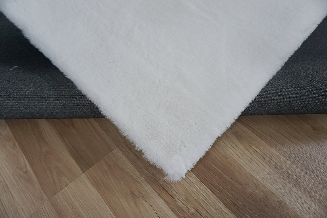 Cozy White